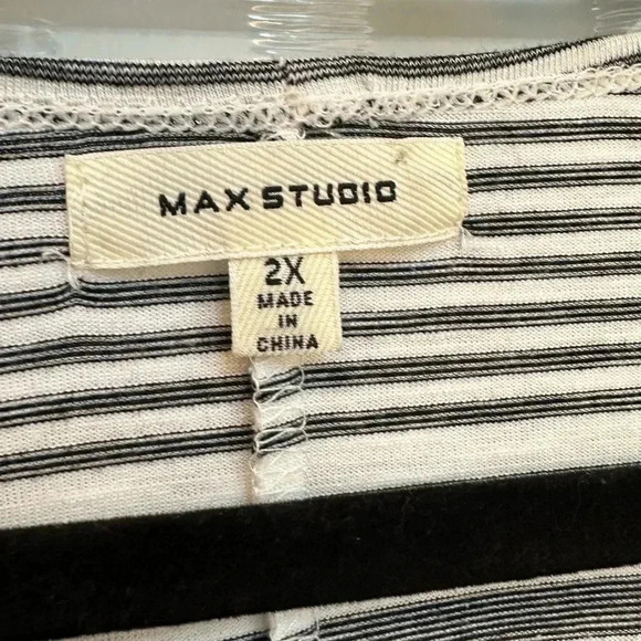 Max Studio Grey & White Stripe Short Sleeve Knot Blouse Top Plus Size 2X - Picture 7 of 10